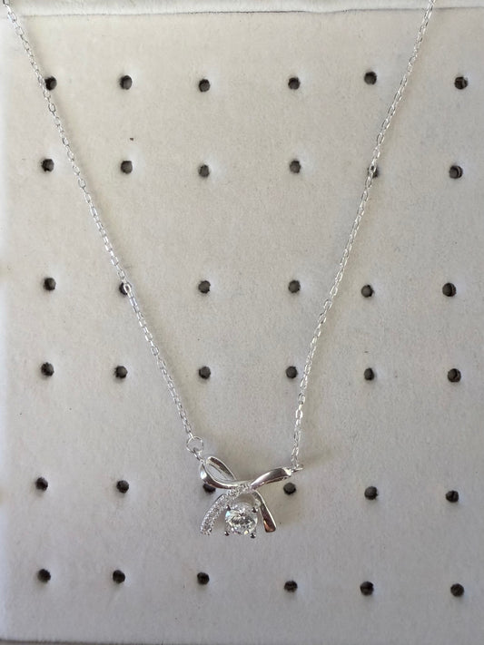 Collar lazo con circon- plata 925